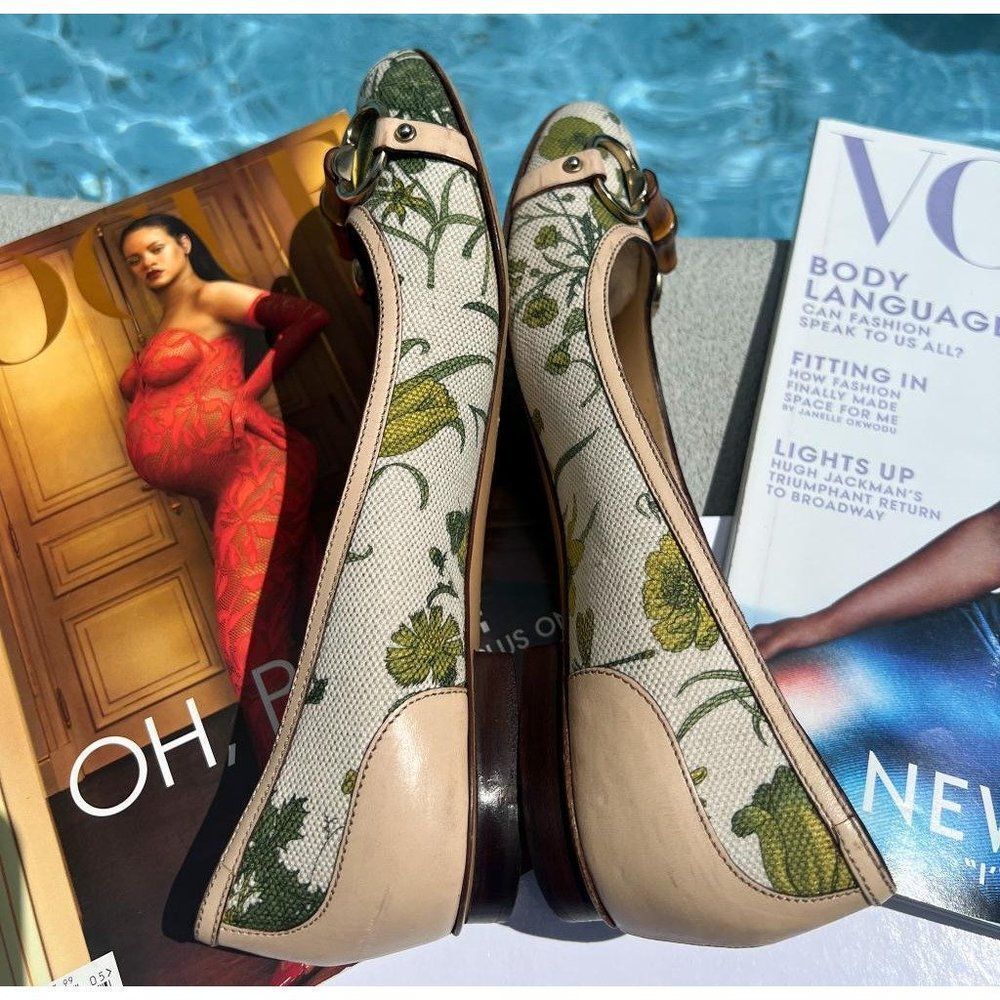 GUCCI Cream Floral Print Horsebit & Bamboo Accent Ballet Flats Size 7 - Picture 3 of 10